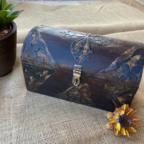 Handcrafted Wooden Nightstand Box with Metal Floral Accents - Picture 4 of 7